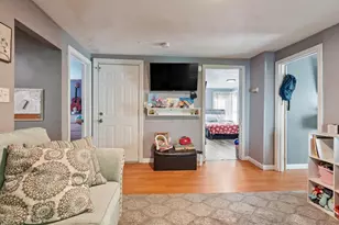 25 Goddard St, Fitchburg, MA 01420 - Photo 8