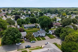 70 Fairmount St, New Bedford, MA 02740 - Photo 2