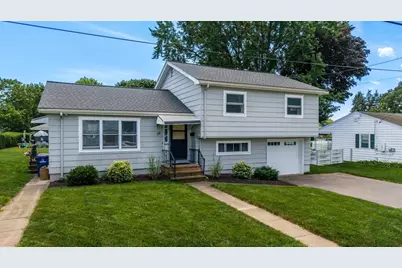 70 Fairmount St, New Bedford, MA 02740 - Photo 4
