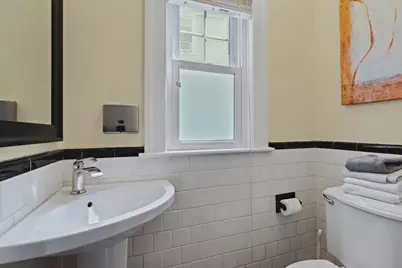 1055 Pleasant, Worcester, MA 01602 - Photo 22