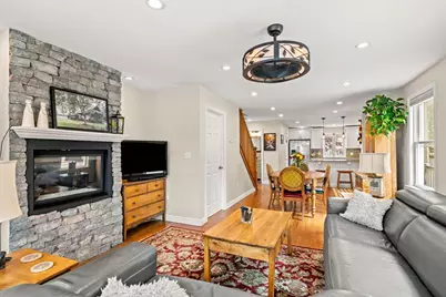 15 Beacon St, Salem, MA 01970 - Photo 16