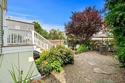 15 Beacon St, Salem, MA 01970 - Photo 30