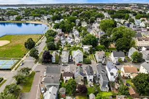 15 Beacon St, Salem, MA 01970 - Photo 1