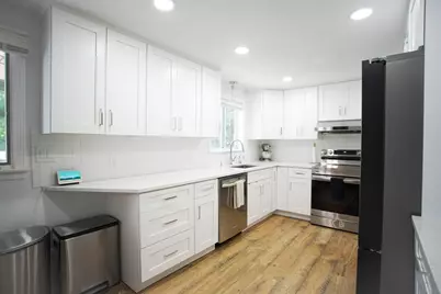 30 Porter St, Billerica, MA 01821 - Photo 6