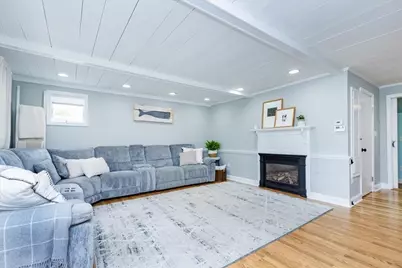 9 Massachusetts Ave, Danvers, MA 01923 - Photo 6