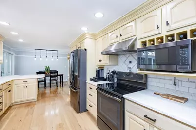 9 Massachusetts Ave, Danvers, MA 01923 - Photo 10