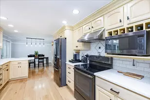 9 Massachusetts Ave, Danvers, MA 01923 - Photo 10