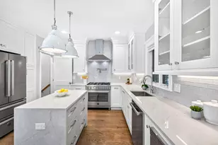101 Sumner Rd, Brookline, MA 02445 - Photo 2