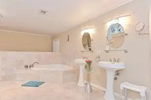 603 Revere Beach Pkwy, Revere, MA 02151 - Photo 22