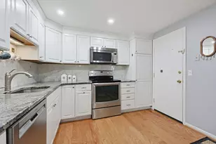 91 Pleasant St, Medfield, MA 02052 - Photo 18