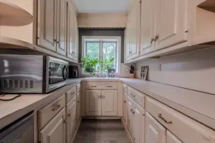 735 Hildreth St, Dracut, MA 01826 - Photo 8