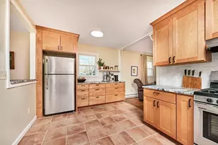 26 Oliver St, Easthampton, MA 01027 - Photo 8