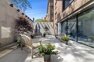 180 Beacon, Boston, MA 02116 - Photo 1