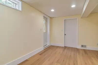 24 Upper Joclyn Ave, Framingham, MA 01701 - Photo 18