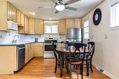 24 Upper Joclyn Ave, Framingham, MA 01701 - Photo 6