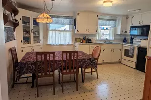 35 Wall St, Bourne, MA 02532 - Photo 8