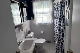 35 Wall St, Bourne, MA 02532 - Photo 10