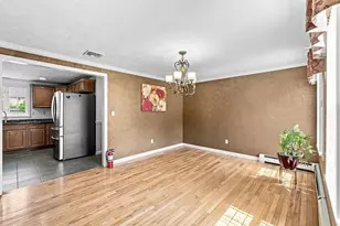 35 Meeshawn Ave, Taunton, MA 02718 - Photo 8