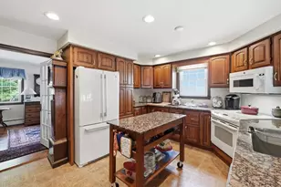 22 Kingsbury Rd, Thompson, CT 06277 - Photo 6