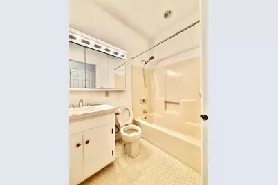 599 Washington St #B, Wellesley, MA 02482 - Photo 12