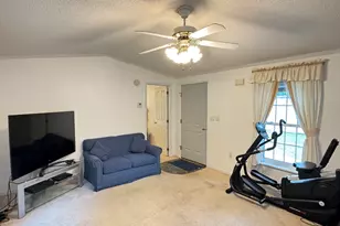 160 Washington St, Plainville, MA 02762 - Photo 12