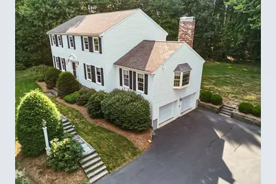 22 Danielle Ln, Mansfield, MA 02048 - Photo 2