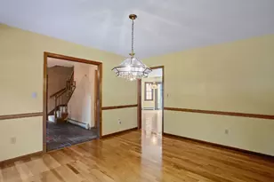 22 Danielle Ln, Mansfield, MA 02048 - Photo 6