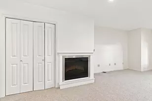 1068 Victoria St, New Bedford, MA 02745 - Photo 10