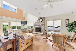 1068 Victoria St, New Bedford, MA 02745 - Photo 28