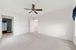 1068 Victoria St, New Bedford, MA 02745 - Photo 14