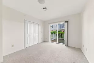 1068 Victoria St, New Bedford, MA 02745 - Photo 22