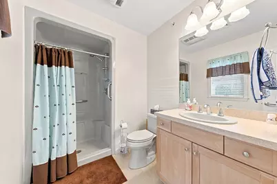 1068 Victoria St #A4, New Bedford, MA 02745 - Photo 16