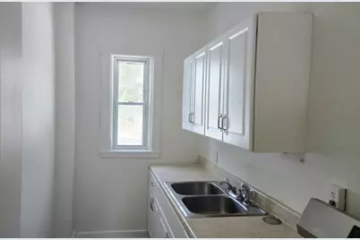 29 Beech St #A, Fitchburg, MA 01420 - Photo 6
