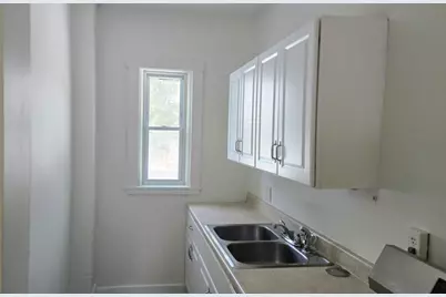 29 Beech St #A, Fitchburg, MA 01420 - Photo 6