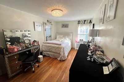 25 Essex St, Medford, MA 02155 - Photo 18