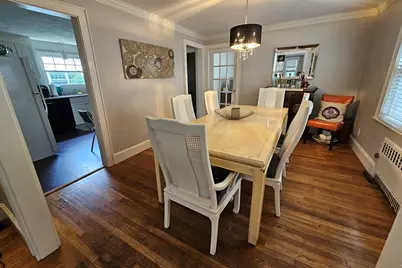 25 Essex St, Medford, MA 02155 - Photo 8