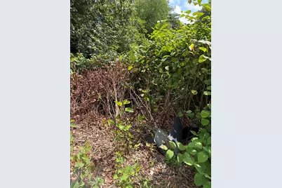 756 R Berkley St, Berkley, MA 02779 - Photo 2