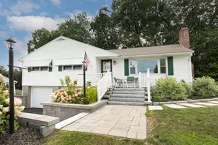 23 Mary Ann Dr, Worcester, MA 01606 - Photo 2