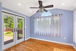 7 Fabens St, Saugus, MA 01906 - Photo 10
