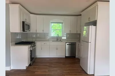 110 Eighteenth Street #2nd Fl, Lowell, MA 01850 - Photo 8