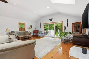 42 Water St, Northampton, MA 01053 - Photo 10