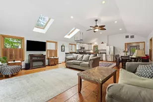 42 Water St, Northampton, MA 01053 - Photo 8
