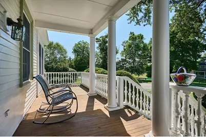 25 Woodbridge St, South Hadley, MA 01075 - Photo 10