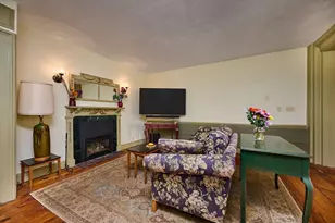 25 Woodbridge St, South Hadley, MA 01075 - Photo 8