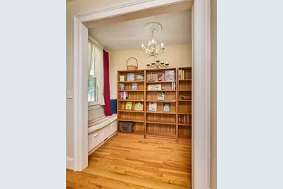 25 Woodbridge St, South Hadley, MA 01075 - Photo 18