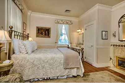25 Woodbridge St, South Hadley, MA 01075 - Photo 32