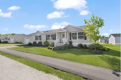 121 E Washington Street #35, North Attleboro, MA 02760 - Photo 2