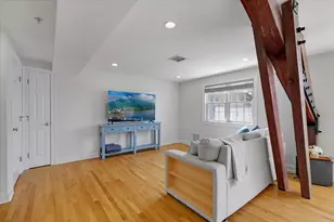 615 Main, Barnstable, MA 02601 - Photo 10