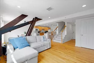615 Main, Barnstable, MA 02601 - Photo 8