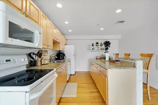 615 Main, Barnstable, MA 02601 - Photo 12